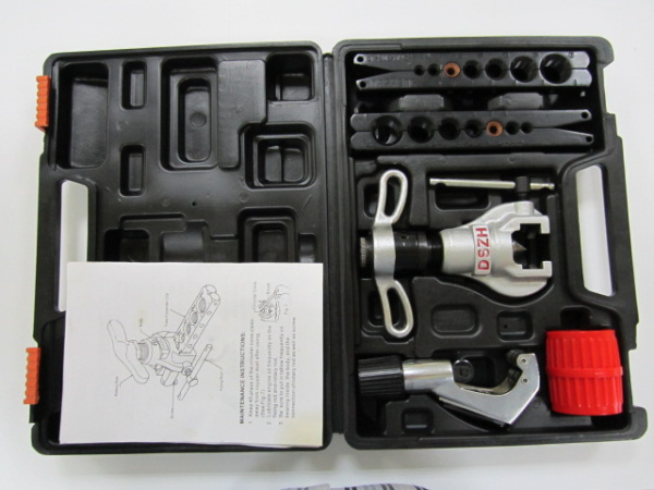 Набор развальцовочный RCT-808 AM-L (вальцовка+труборез+риммер)